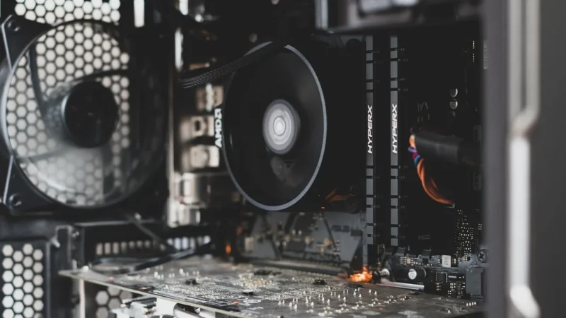 MSI MAG Z590 TOMAHAWK WIFI DDR4