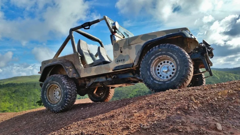 Opony BFGoodrich Mud Terrain T/A KM3 30×9.50R15 104Q LRC POR SUV