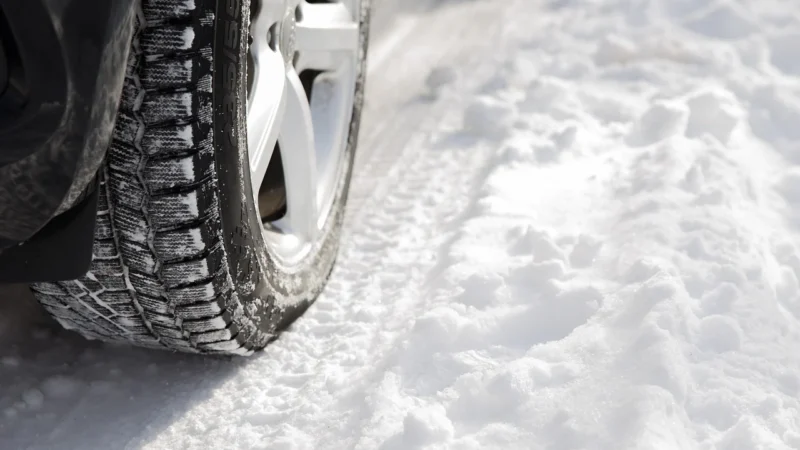 Testujemy wydajność opon samochodowych: Bridgestone Blizzak LM005 na topie!